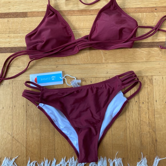 🔻SOLD🔻 NWT strappy halter maroon bikini - Picture 3 of 4